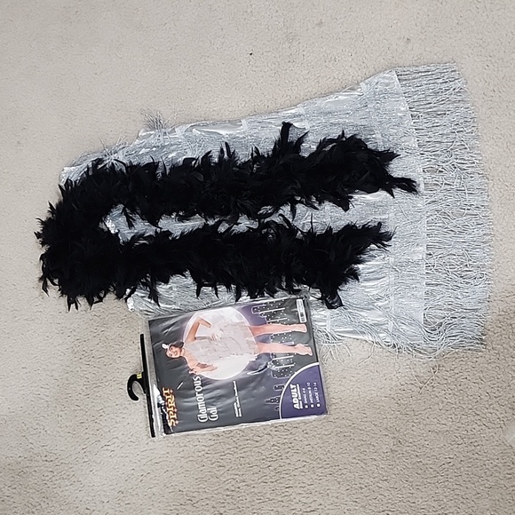 Glamorous Gal Flapper costume - Picture 2 of 4